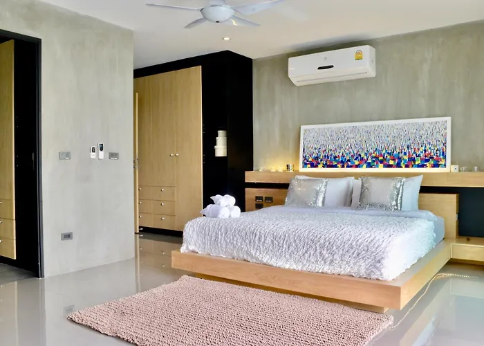 Villa Papaya @ Kamala Beach